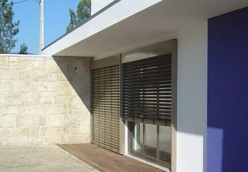 stores exterieur brise soleil orientabe bso bplast1 e1606208138548